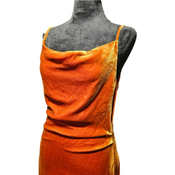 NWT! JNSQ Seville Dress in Amber Red Orange Velvet Size 4 & 10 Available. - Picture 4 of 12